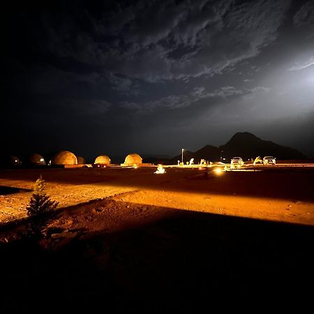 Rum Island Luxury Camp & Bubbles Hotel 瓦迪拉姆 外观 照片