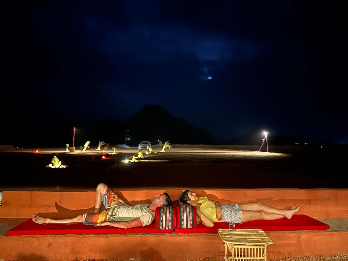 Rum Island Luxury Camp & Bubbles Hotel 瓦迪拉姆 外观 照片