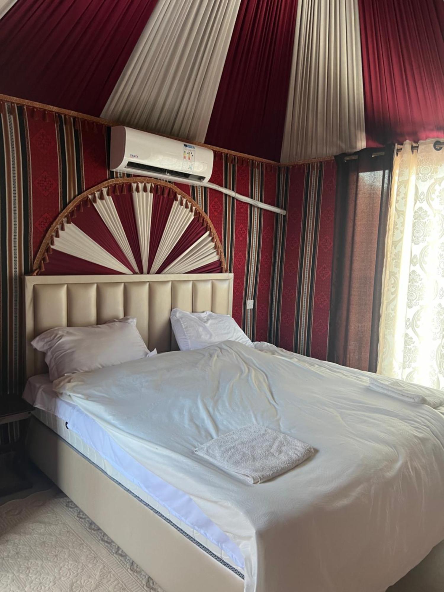 Rum Island Luxury Camp & Bubbles Hotel 瓦迪拉姆 外观 照片