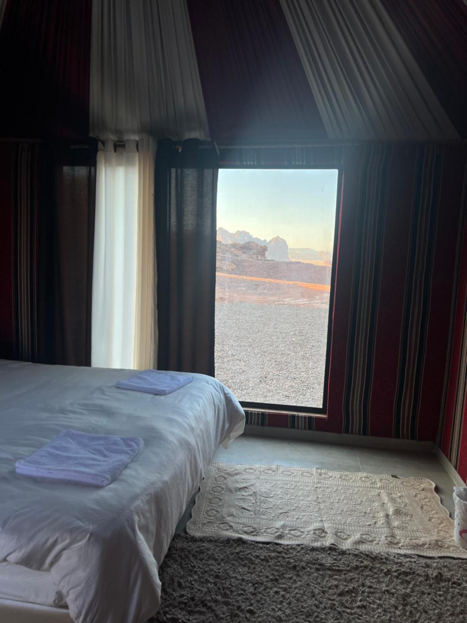 Rum Island Luxury Camp & Bubbles Hotel 瓦迪拉姆 外观 照片