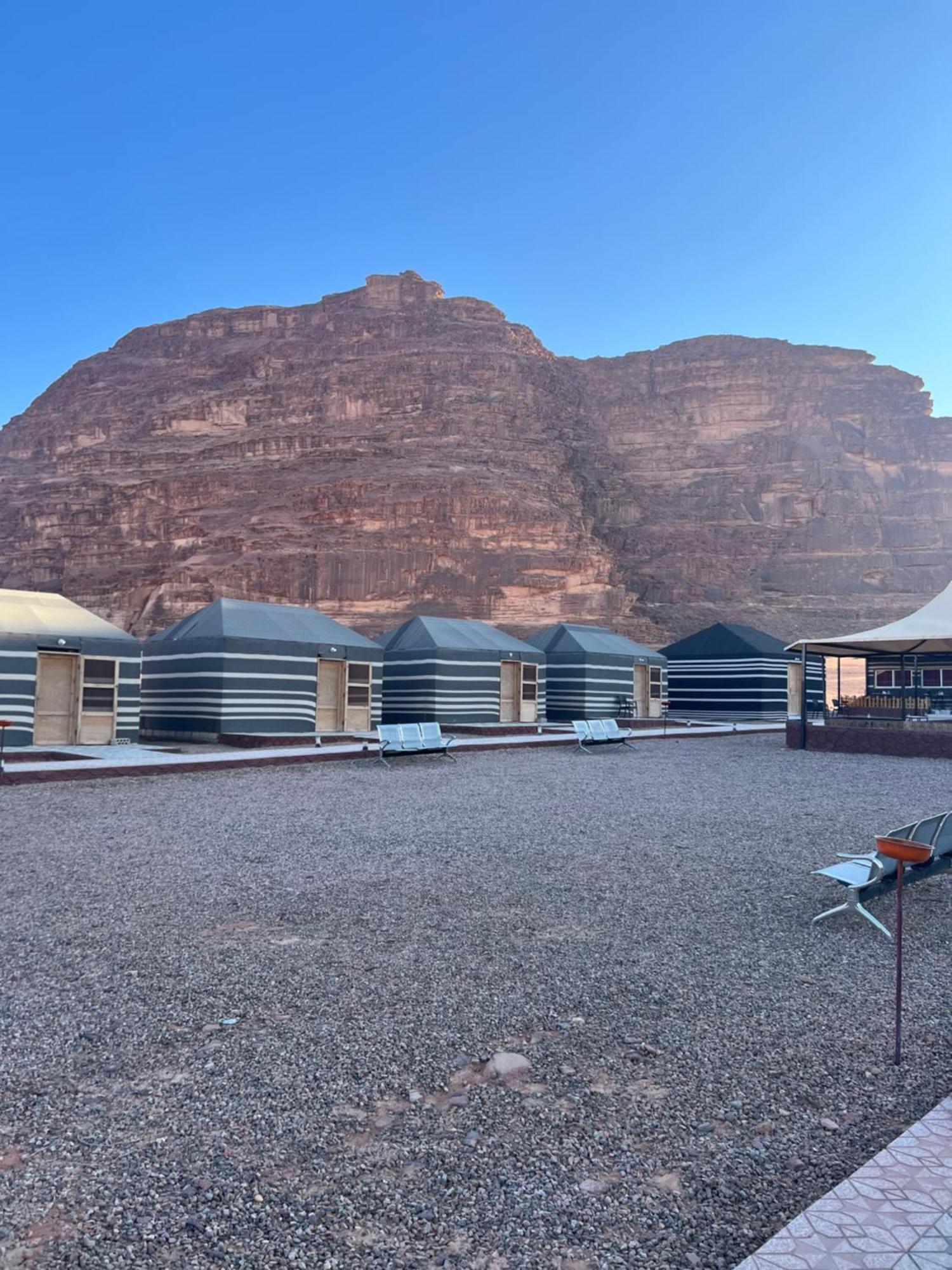 Rum Island Luxury Camp & Bubbles Hotel 瓦迪拉姆 外观 照片