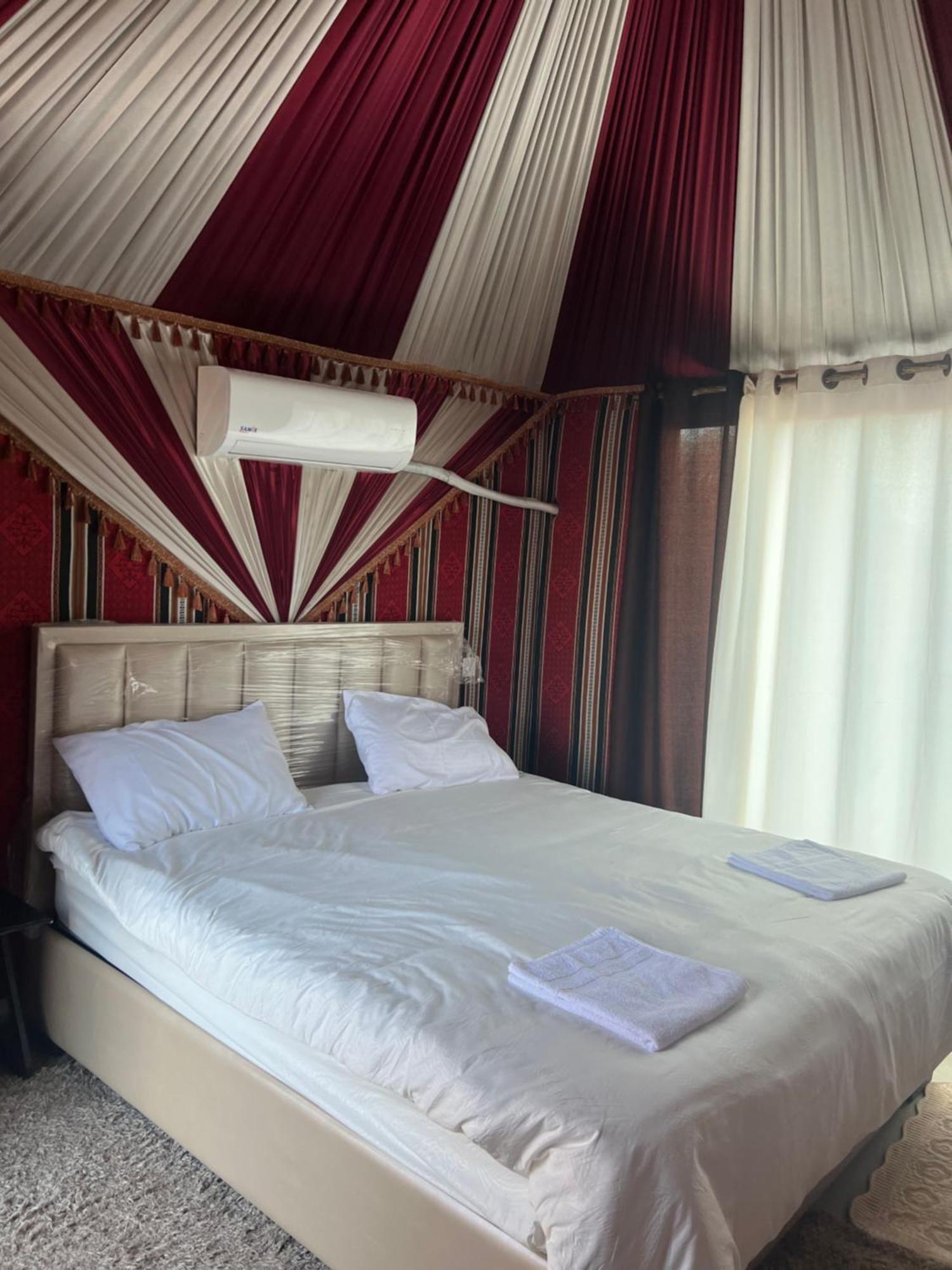 Rum Island Luxury Camp & Bubbles Hotel 瓦迪拉姆 外观 照片
