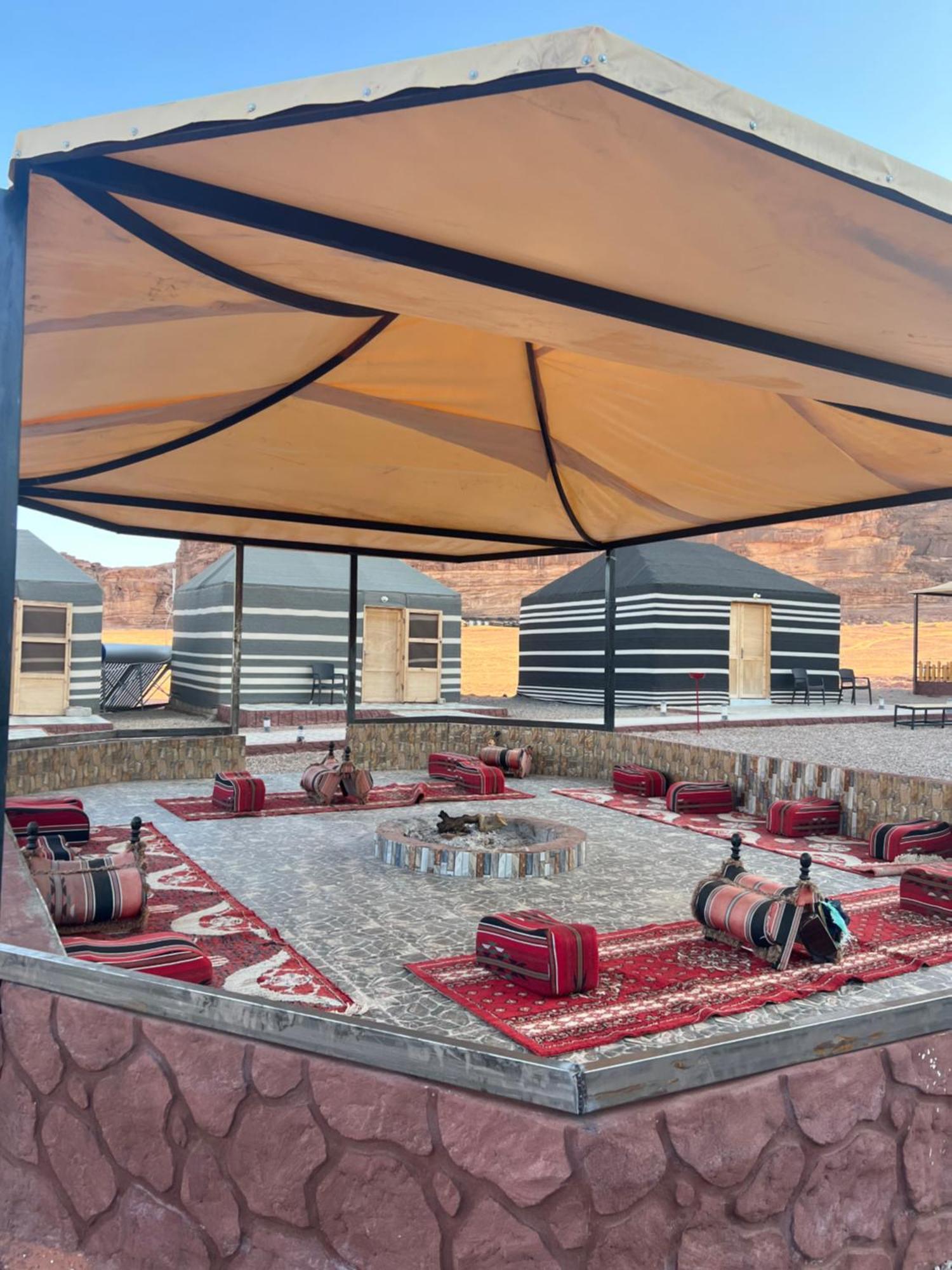 Rum Island Luxury Camp & Bubbles Hotel 瓦迪拉姆 外观 照片