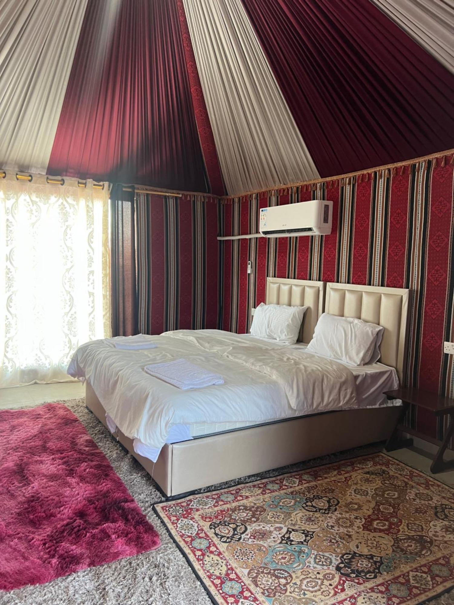 Rum Island Luxury Camp & Bubbles Hotel 瓦迪拉姆 外观 照片