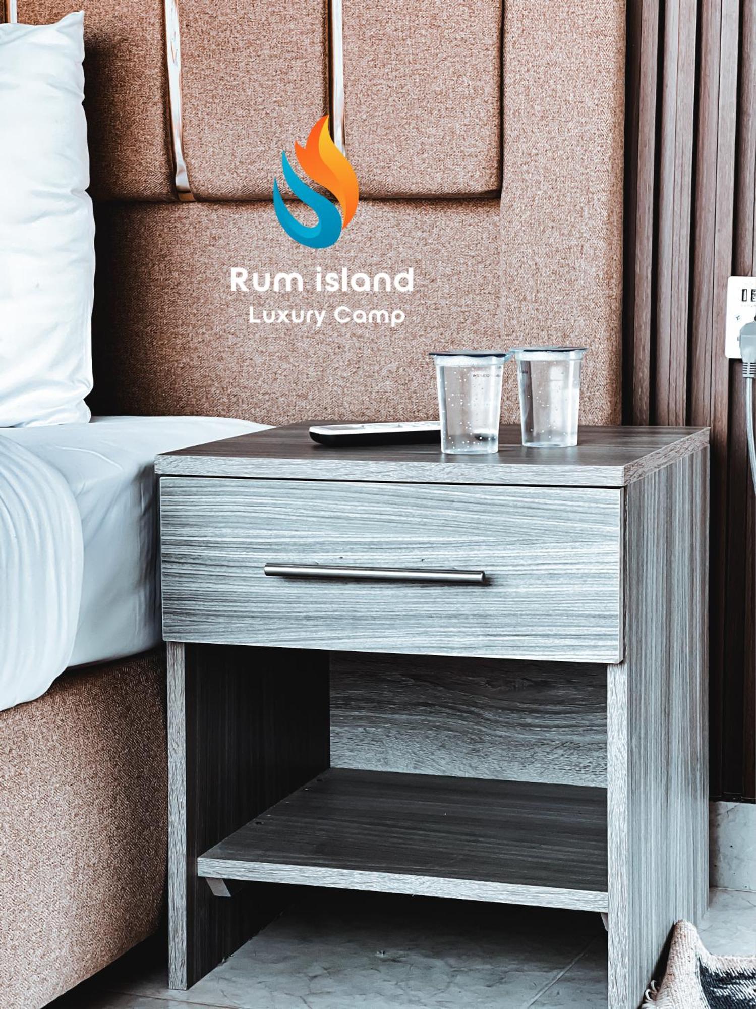 Rum Island Luxury Camp & Bubbles Hotel 瓦迪拉姆 外观 照片