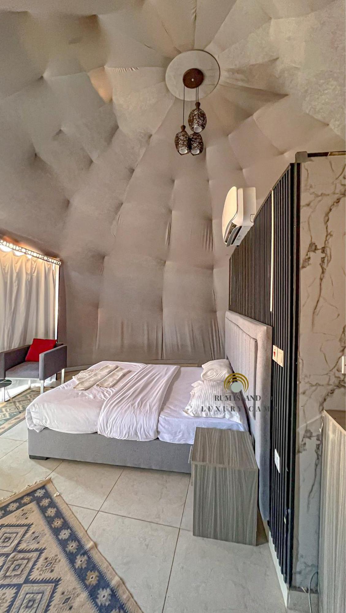 Rum Island Luxury Camp & Bubbles Hotel 瓦迪拉姆 外观 照片